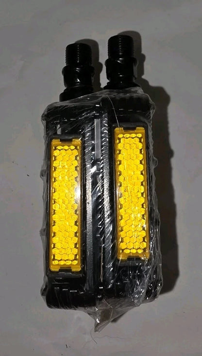 Pedal Set 9/16 Left And Right With Reflectors Aluminium