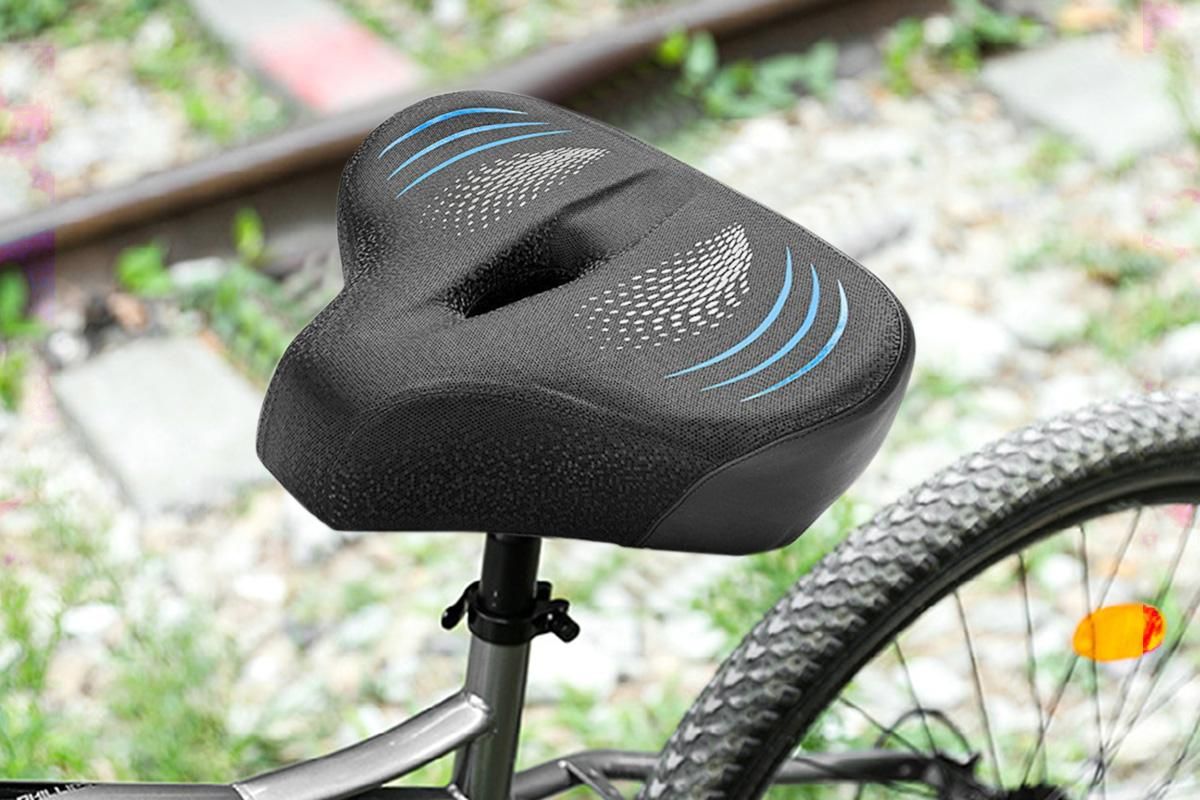 Wide Noseless Bike Seat Cushion | Men & Women | Black & Blue